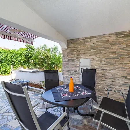 Croliday Apartamento *