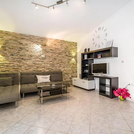 Croliday Apartamento Vir