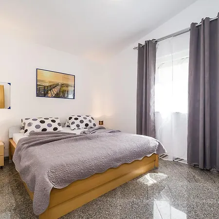 Appartement Croliday Vir